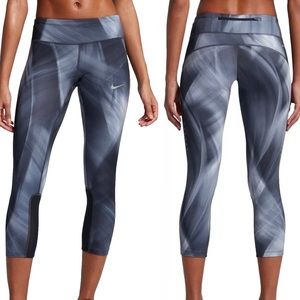 Nike Dri Fit Running 3/4 Leggings in Stormy Gray